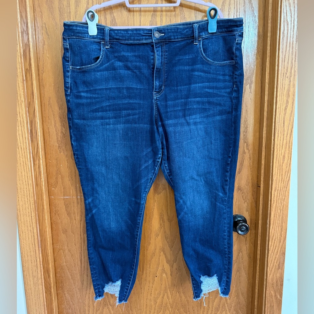 American Eagle Outfitters Dark Blue Ankle Jeans size 24